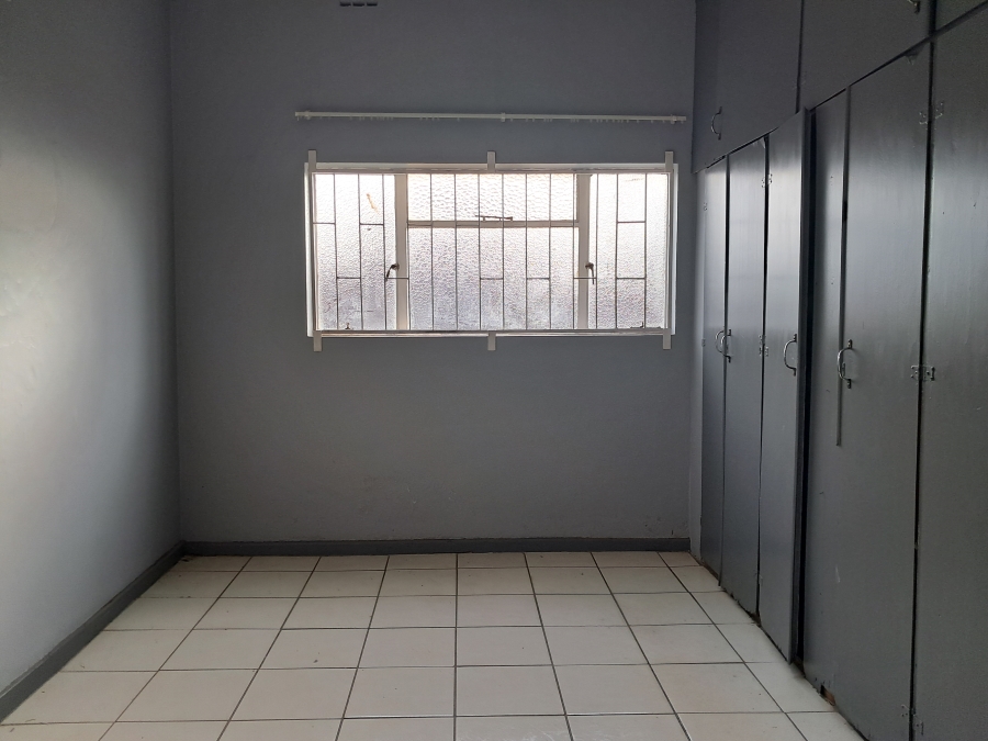 To Let 2 Bedroom Property for Rent in Humansdorp Eastern Cape